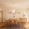 FLH Cascais Wooden Spacious Apartment