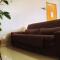 FRODO-APTO 2 dorm, wifi, ar cond suite, vaga garagem