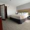 Country Inn & Suites by Radisson, Elk River, MN
