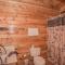 Highland Dream, Hot Tub, FREE tickets each paid day, Near Dollywood, WIFI!!!