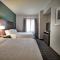 Staybridge Suites - Holland, an IHG Hotel