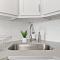 2BR Minimalist Apt in Logan Sq near Train & Stores - Milwaukee 2