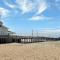 1000#4 Modern Beach Home, Steps from Sand w/AC!