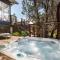 Illaroo Absolute Beachfront with Spa