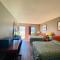 Travelers Place Inn & Suites
