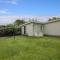 The Deckhouse I Pet Friendly I 2 Mins to Beach