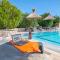 Elefteria Apts & Suites
