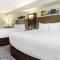 Comfort Inn & Suites Pacific - Auburn