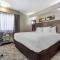 Comfort Inn & Suites Pacific - Auburn