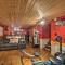 Stylish Suburban Getaway, 10 Miles to Royal Mtn!