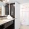 Value Suites Extended Stay - Arlington