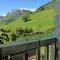 Chalet with balcony in the French Alps - Celliers Chalet with balcony in the French Alps - Celliers