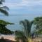 Roydon Beachfront Apartments