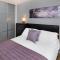 Stylish City Centre Apartment - Home From Home With Fully-Equipped Kitchen, Smart TV, Netflix, Superfast WiFi, Free Parking, Self Check-In - By Brightleap Apartments