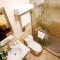 GreenTree Inn ZheJiang JiaXing West ZhongShan Road Vintage Car Building Express Hotel