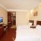 GreenTree Inn Hainan Haikou East Train Station East Fengxiang Road Business Hotel - Haikou