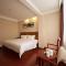 GreenTree Inn Hainan Haikou East Train Station East Fengxiang Road Business Hotel