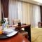 GreenTree Eastern Yibin Yijian Road New City Plaza Hotel - Baixi