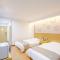 GreenTree Inn Xingxincheng Town Jiayuan Central Plaza Business Hotel - Ťia-sing