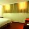 GreenTree Inn Shandong Heze Development Zone Guangzhou Road Yuehua Express Hotel