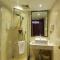 GreenTree Inn Jiangxi Yingtan Railway Station Square Business Hotel - Yingtan