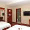 GreenTree Inn Rizhao West Station Suning Plaza