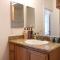 "Resort Style amenities walk to UCLA" w Pool & Parking B2 - Лос-Анджелес