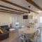 Apartments Bepi Komiza