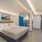 Central Fira Suites