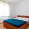 Apartman Iva-family holiday 250 m from pebble beach