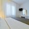 Apartments with parking space Postira, Brac - 2913