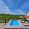 Spacious Apartment in Pazin with Pool - Cerovlje