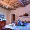 Belvilla by OYO Splendid Farmhouse with Jacuzzi