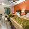 Econo Lodge Inn & Suites