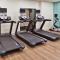 Holiday Inn Express & Suites - Fayetteville by IHG