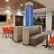 Holiday Inn Express & Suites - Fayetteville by IHG