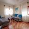Beach Avenue Apartment