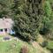 Cosy small holiday home at the edge of the forest with a magnificent view - Malá Skála