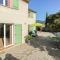 Amazing holiday home in Bormes les Mimosas with pool - 博尔马斯·莱斯·米默萨斯