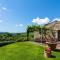 Vacation home in Chianti with pool