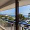 Aqua Palm with Sweeping One Mile Views