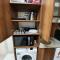 Malavi DV1 small top center studio Ruse