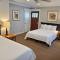 Coronado Island Inn