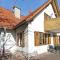 Holiday home in the Kn llgebirge with balcony - Нойенштайн