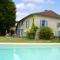 Beautiful holiday home with private pool - Lusignac