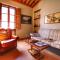 Attractive Farmhouse in Montalcino with Terrace - San Giovanni dʼAsso