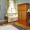 Highfield House Guesthouse - Trim