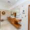 Stunning Villa with Private Pool and Jacuzzi in Casa de Campo - 拉罗马纳