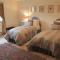 Church Farmhouse B & B - Kennett