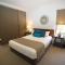 Waves 8 - Beachfront with pool - Point Lookout